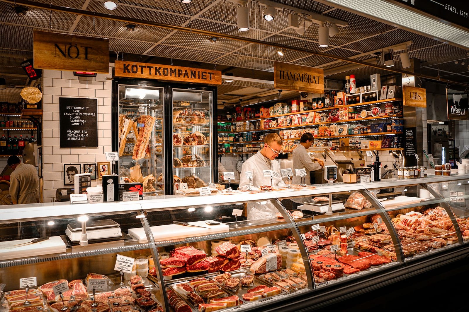 Illustration des Kwiiz Englisch im Laden: Lebensmittel, Allergene und Haltbarkeit