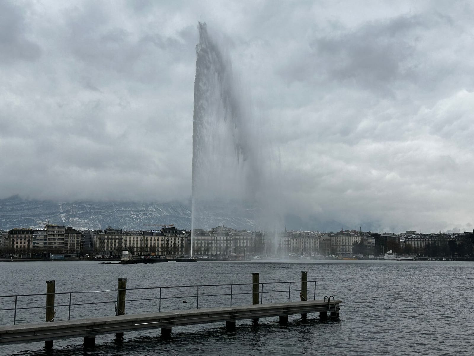 Illustration du Kwiiz Genève, du Jet d'eau au CERN