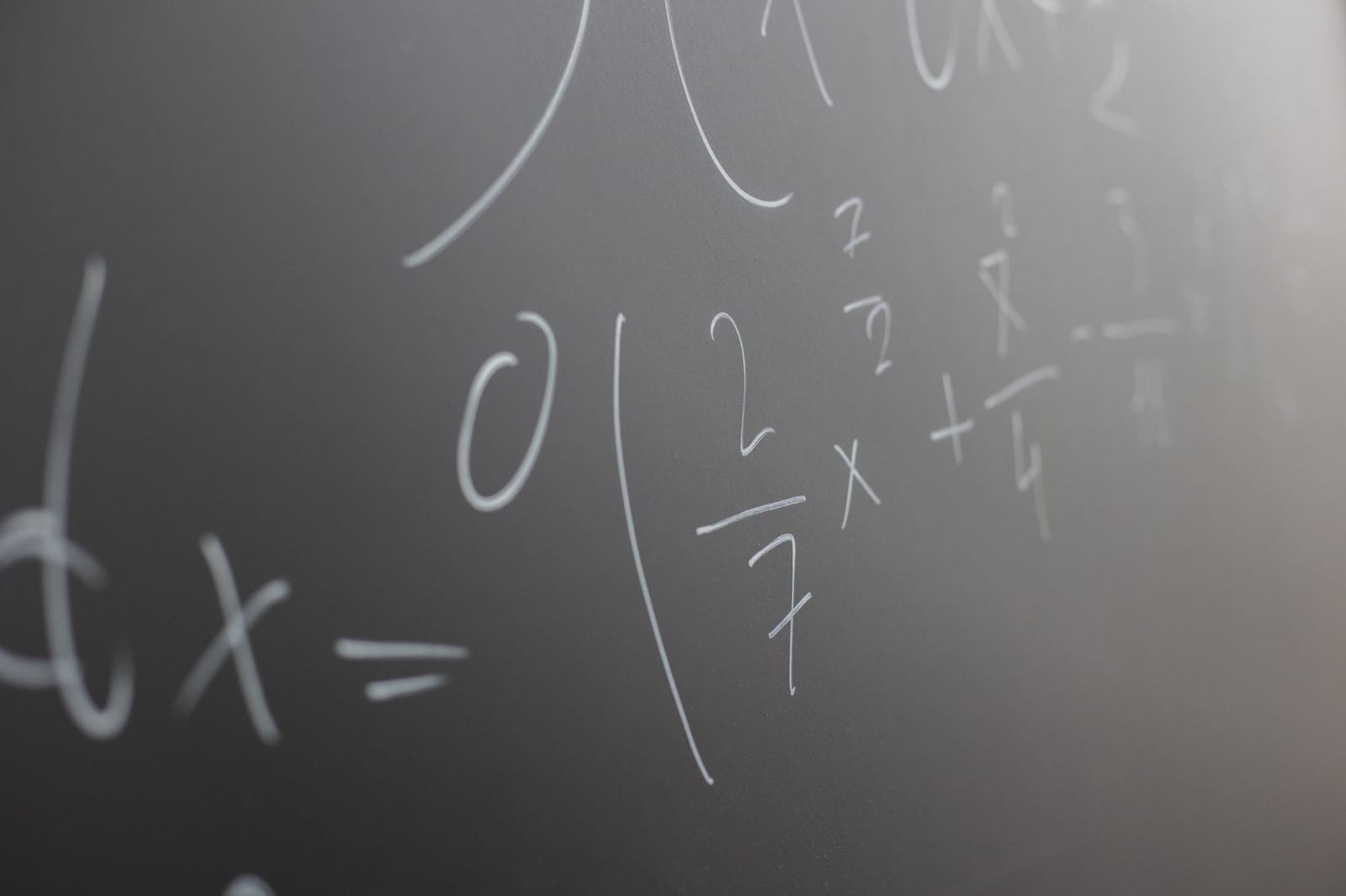 Couverture du quiz Inéquations et intervalles
