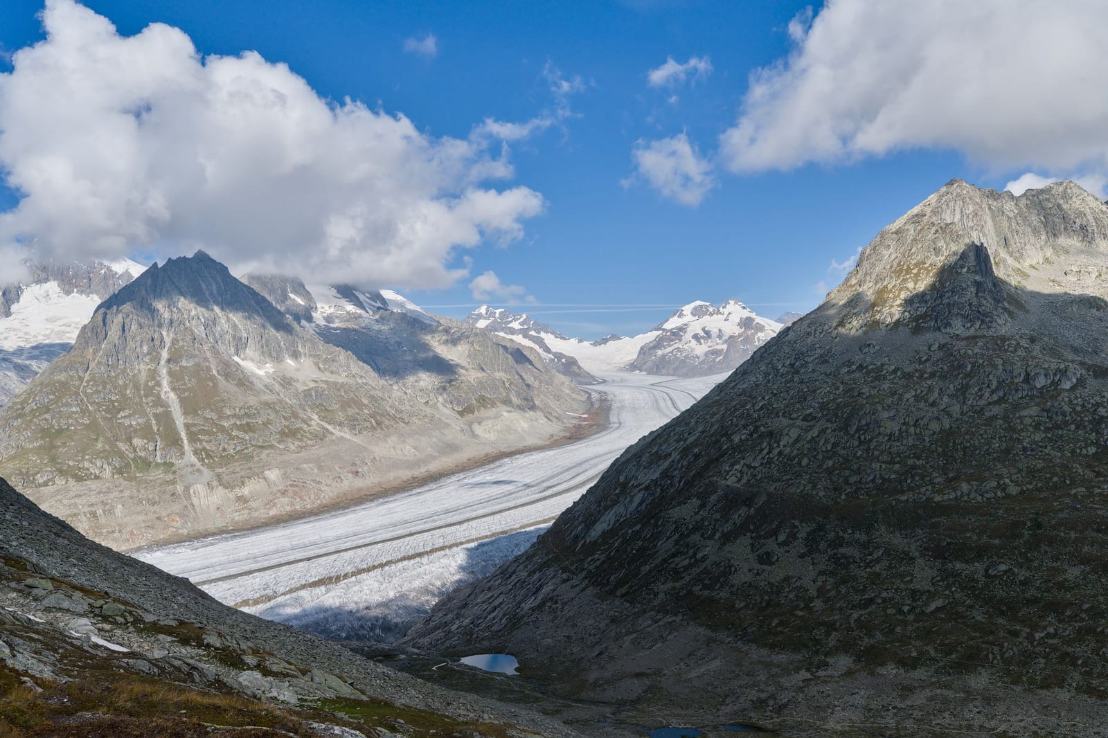 Illustration des Kwiiz Viertausender und Gletscher